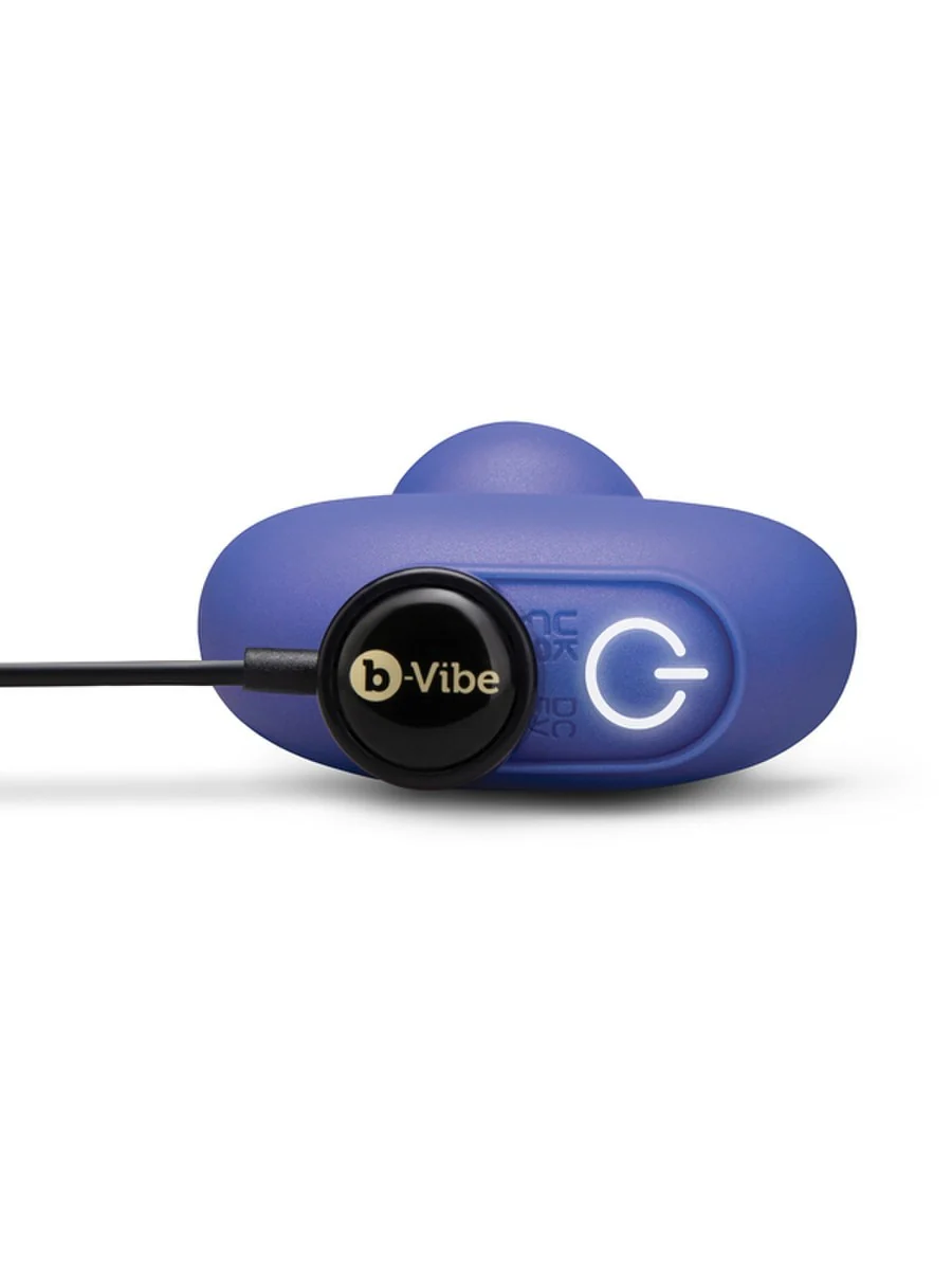 B-VIBE BUTTIES SHAKE SLIMLINE VIBRATING SILICONE PLUG - Image 3