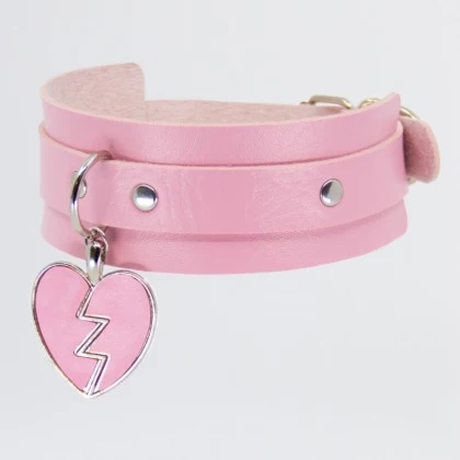Broken Heart Pendant Collar - Image 3